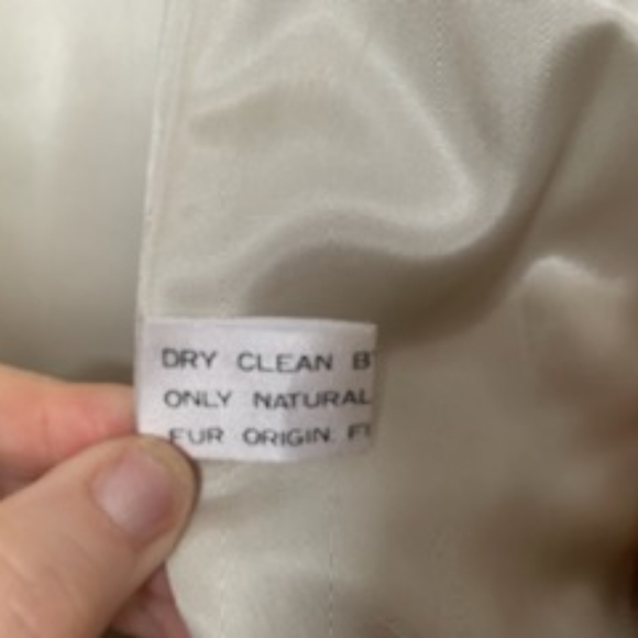 Ladies Natural Blue Fox Fur Coat - Picture 6 of 6